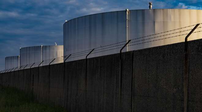 Fuel storage tanks