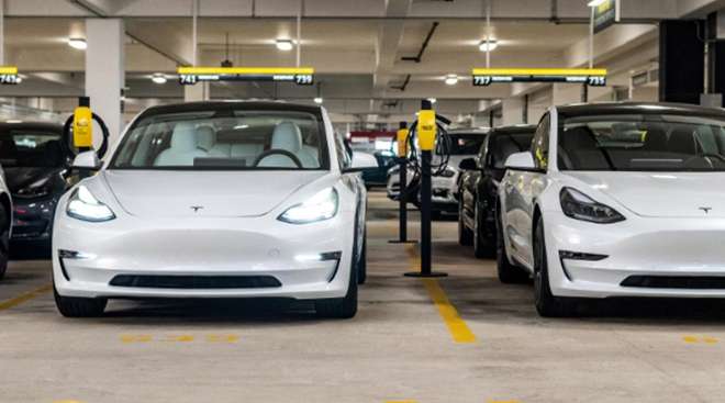 Teslas at Hertz